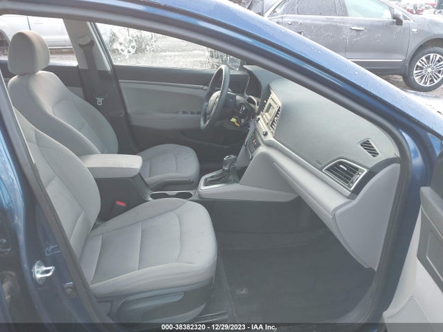 Hyundai ELANTRA SE 2018 5NPD74LF3JH277010 Image 5