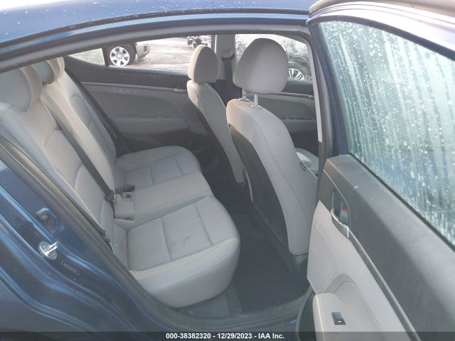 Hyundai ELANTRA SE 2018 5NPD74LF3JH277010 Image 8