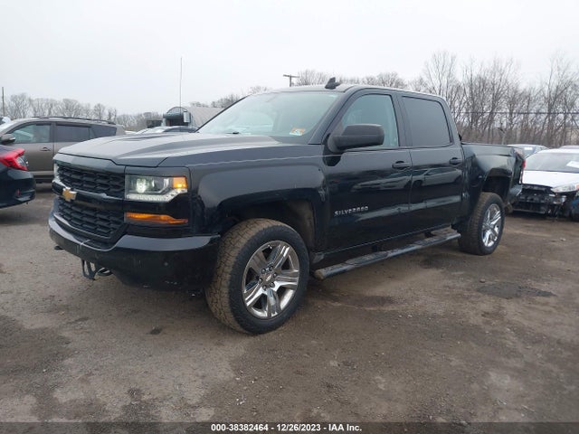 Chevrolet Silverado 1500 Silverado Custom 2018 3GCUKPEH9JG112439 Image 2