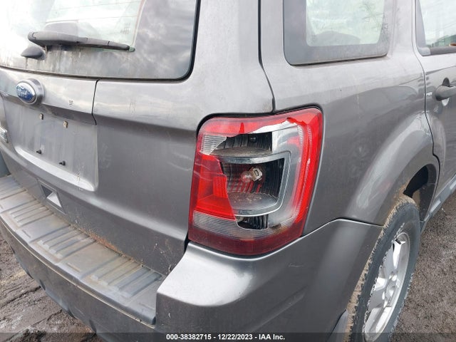 2012 FORD ESCAPE XLS VIN: 1FMCU0C75CKB76802