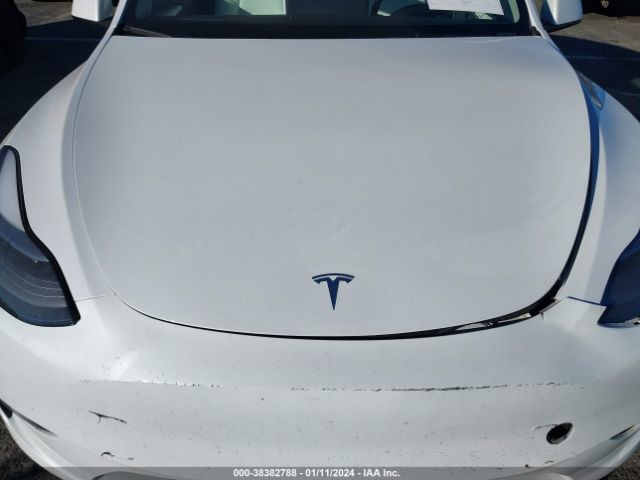 2023 TESLA MODEL Y 7SAYGAEE8PF640982 Photo 9