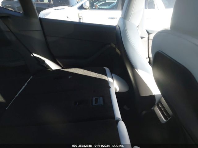 2023 TESLA MODEL Y 7SAYGAEE8PF640982 Photo 7