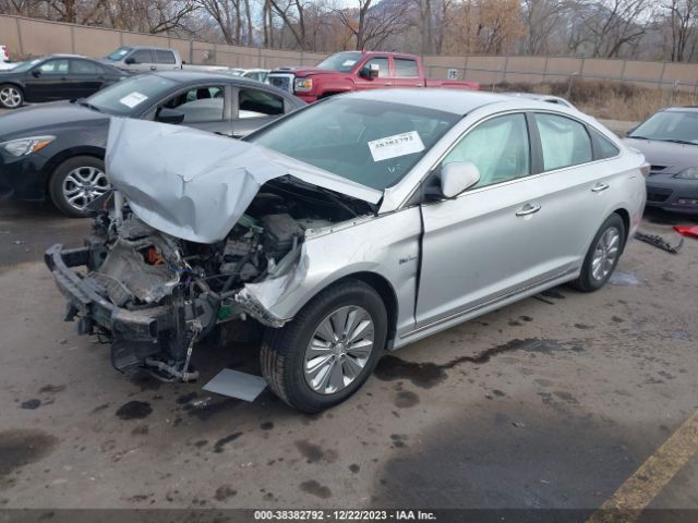 Hyundai Sonata Hybrid Se 2016 KMHE24L12GA033450 Image 2