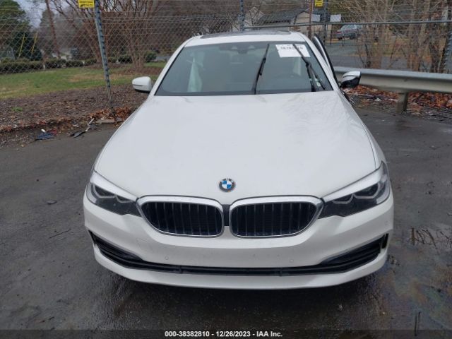 WBAJE5C50JWA94941 BMW 540I