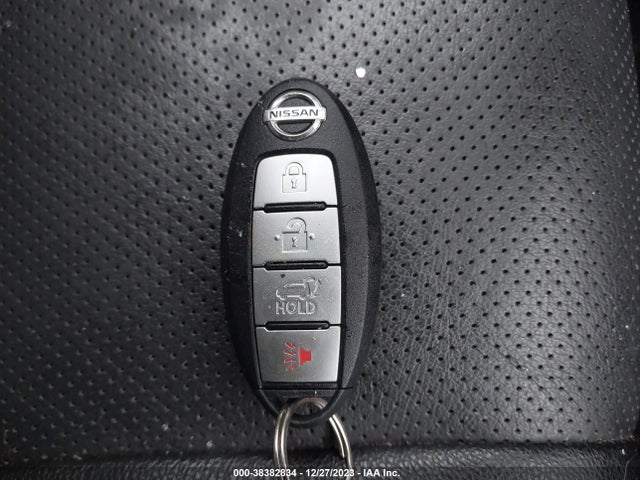 2015 NISSAN ROGUE SL VIN: 5N1AT2MV9FC877179