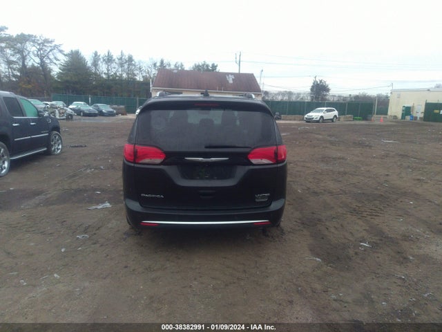2017 CHRYSLER PACIFICA LIMITED VIN: 2C4RC1GG6HR679247
