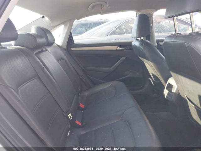 Volkswagen Passat 2.5l Wolfsburg Edition 2014 1VWAP7A38EC002325 Image 8