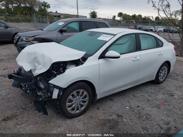 KIA FORTE LX 2023 3KPF24AD5PE654782 Image 2