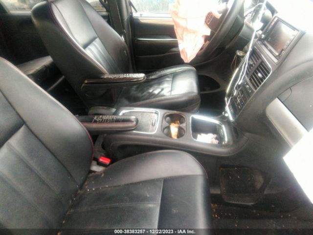 2C4RDGEG9JR282303 Dodge Grand Caravan Gt