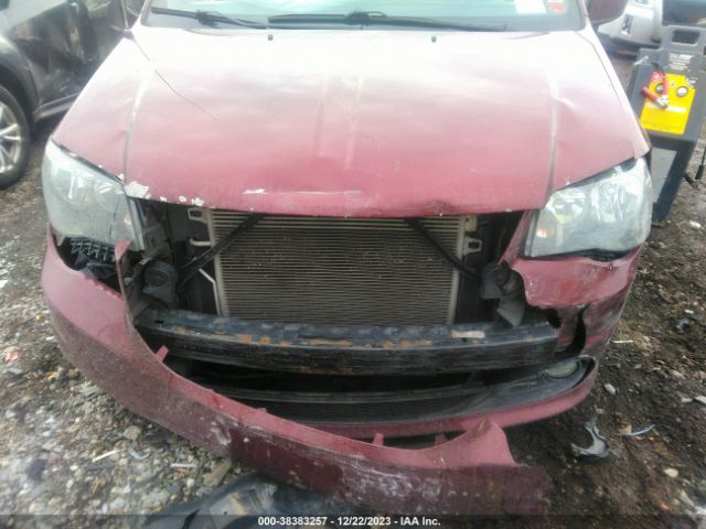 2C4RDGEG9JR282303 Dodge Grand Caravan Gt