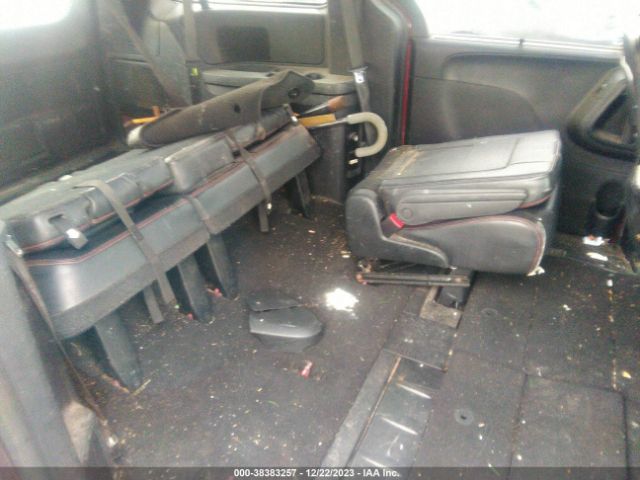 2C4RDGEG9JR282303 Dodge Grand Caravan Gt