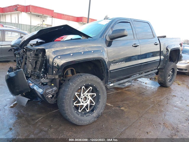 Chevrolet Silverado 1500 2lt 2018 3GCUKREC7JG447098 Image 2