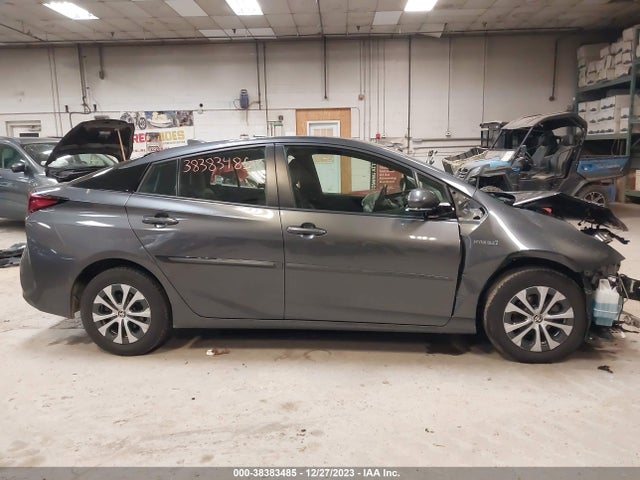 Toyota Prius Xle Awd-e 2020 JTDL9RFU5L3015520 Image 13