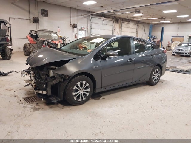 Toyota Prius Xle Awd-e 2020 JTDL9RFU5L3015520 Image 2