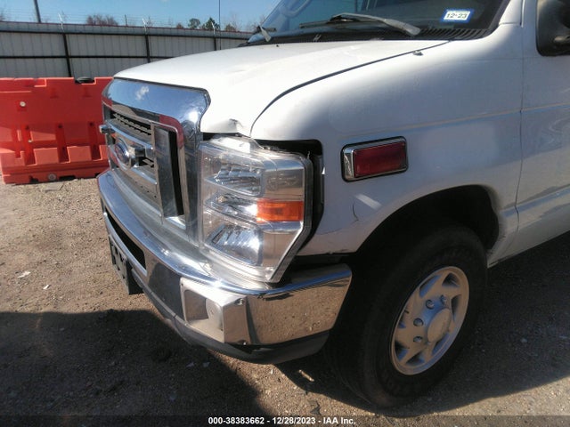 2011 FORD E-350 SUPER DUTY COMMERCIAL VIN: 1FDSS3ES1BDB27796