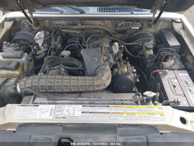 2000 FORD EXPLORER XLS VIN: 1FMZU62X5YZB57762