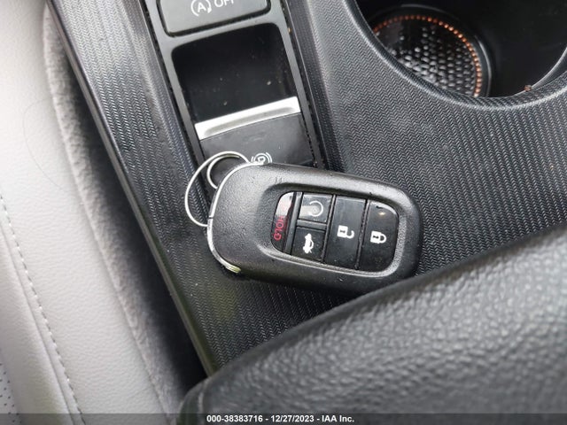 Honda Civic Touring 2022 2HGFE1F96NH308141 Image 11