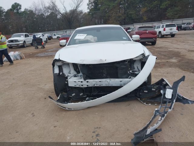 2C3CDXHG4JH128609 Dodge Charger Sxt Plus Rwd