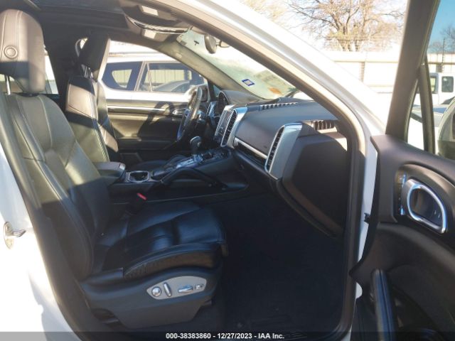 2018 PORSCHE CAYENNE WP1AA2A25JKA06474 Photo 4