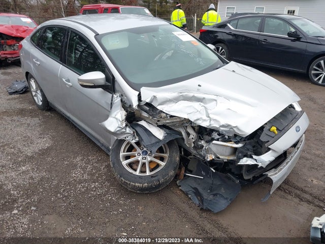 Ford FOCUS SE 2015 1FADP3F20FL382292 Image 6