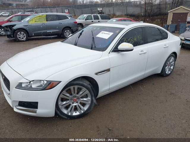 2016 JAGUAR XF SAJBJ4BV3GCY16801 Photo 1
