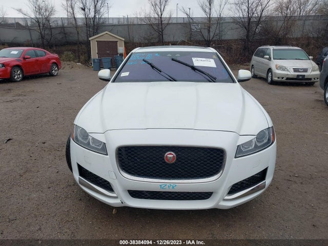 2016 JAGUAR XF SAJBJ4BV3GCY16801 Photo 5