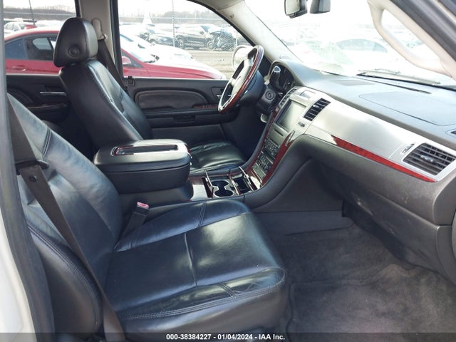 2007 CADILLAC ESCALADE STANDARD VIN: 1GYFK63877R403353