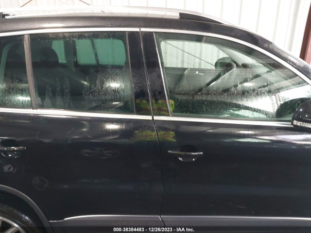 2016 VOLKSWAGEN TIGUAN SE VIN: WVGAV7AX7GK000355