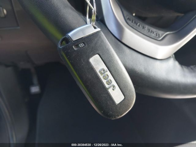 2021 JEEP GRAND CHEROKEE 1C4RJEBG5MC712326 Photo 10