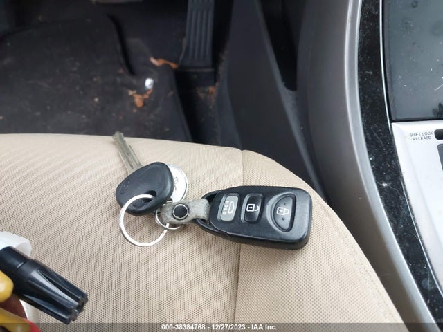 2012 HYUNDAI ELANTRA GLS (ULSAN PLANT) VIN: KMHDH4AE1CU381734