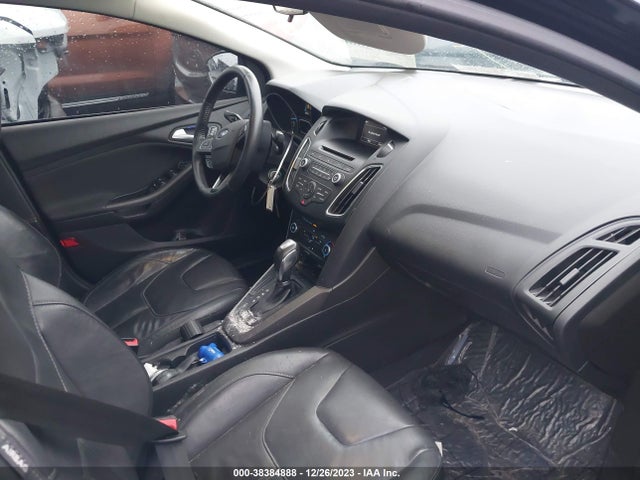 Ford FOCUS SE 2016 1FADP3F20GL335006 Image 5