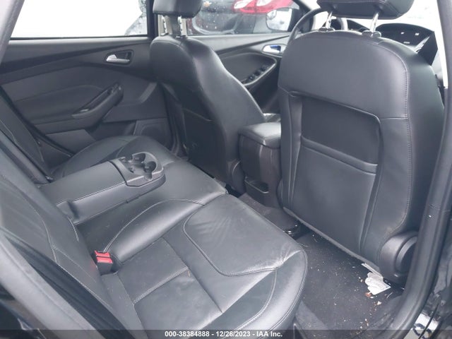 Ford FOCUS SE 2016 1FADP3F20GL335006 Image 8