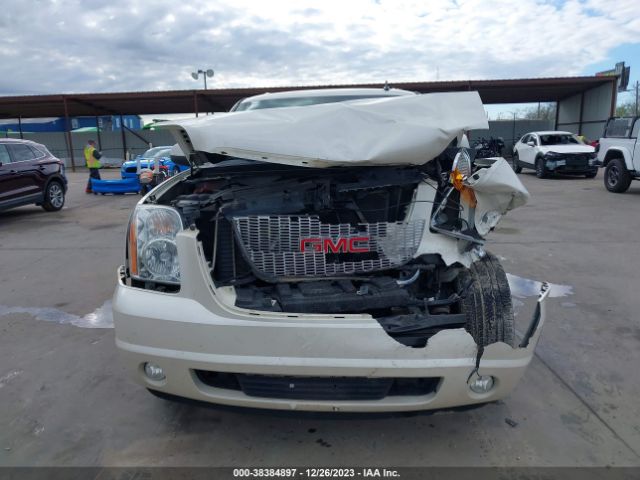 1GKS1KE03ER181743 GMC Yukon Xl 1500 Slt