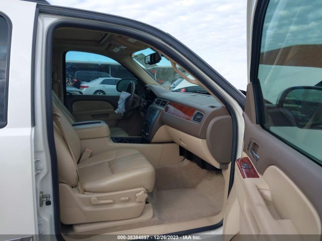 1GKS1KE03ER181743 GMC Yukon Xl 1500 Slt