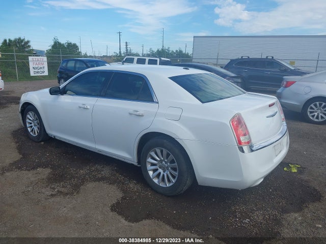 Chrysler 300 2014 2C3CCAAG6EH163183 Image 3