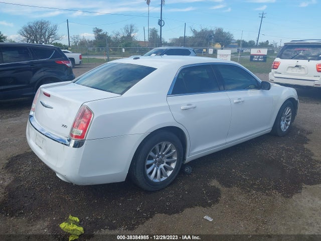 Chrysler 300 2014 2C3CCAAG6EH163183 Image 4