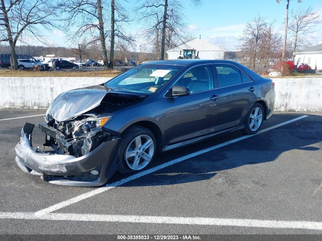 Toyota CAMRY SE 2014 4T1BF1FK5EU758370 Image 2