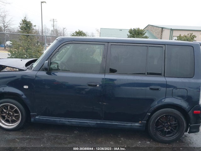 2004 SCION XB VIN: JTLKT324240149540