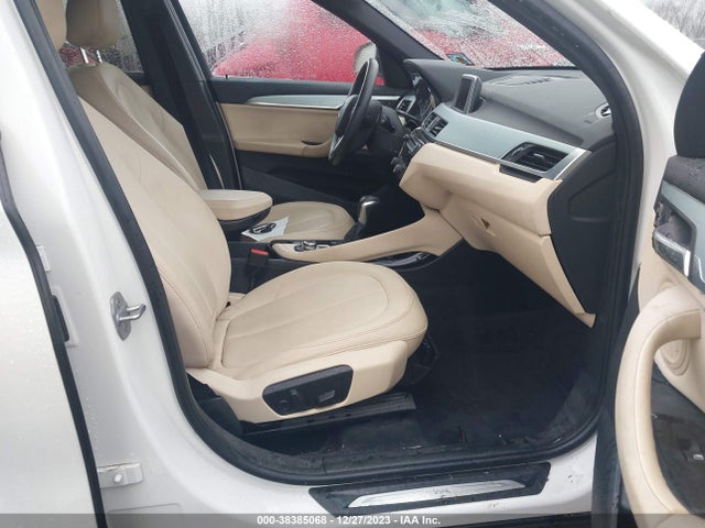 2016 BMW X1 XDRIVE28I VIN: WBXHT3C31GP882396