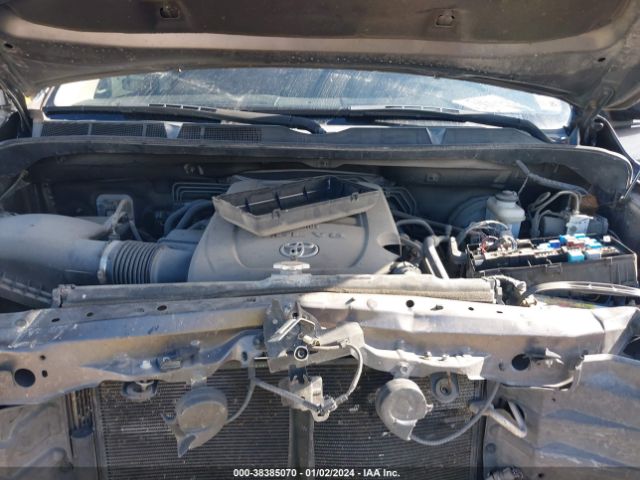 5TFRM5F1XEX070869 Toyota Tundra Sr5 4.6l V8