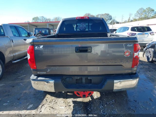 5TFRM5F1XEX070869 Toyota Tundra Sr5 4.6l V8