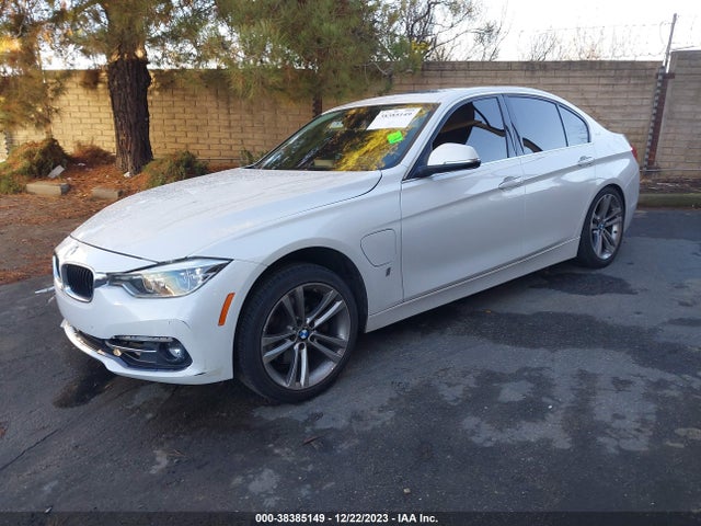 BMW 330e Iperformance 2017 WBA8E1C32HA030037 Image 2