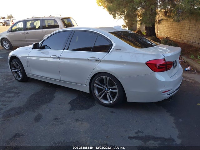 BMW 330e Iperformance 2017 WBA8E1C32HA030037 Image 3