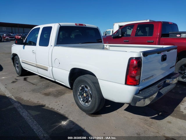 2004 CHEVROLET SILVERADO 1500 LS VIN: 2GCEC19V841221048