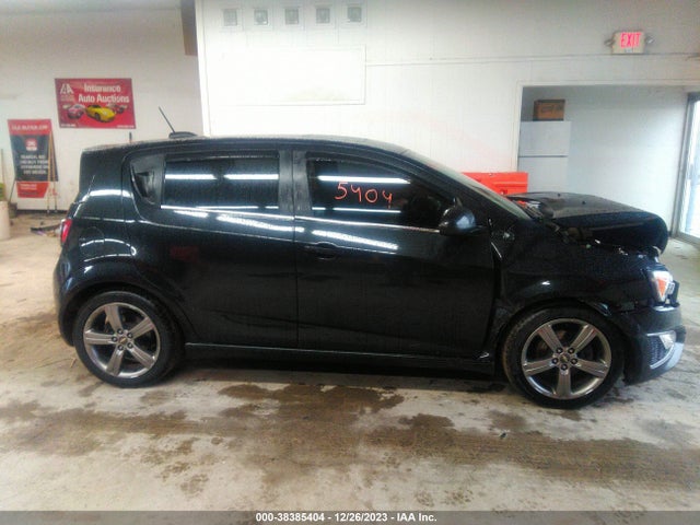 Chevrolet Sonic Rs Manual 2015 1G1JH6SB7F4149451 Image 13