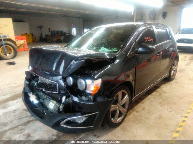 Chevrolet Sonic Rs Manual 2015 1G1JH6SB7F4149451 Image 2