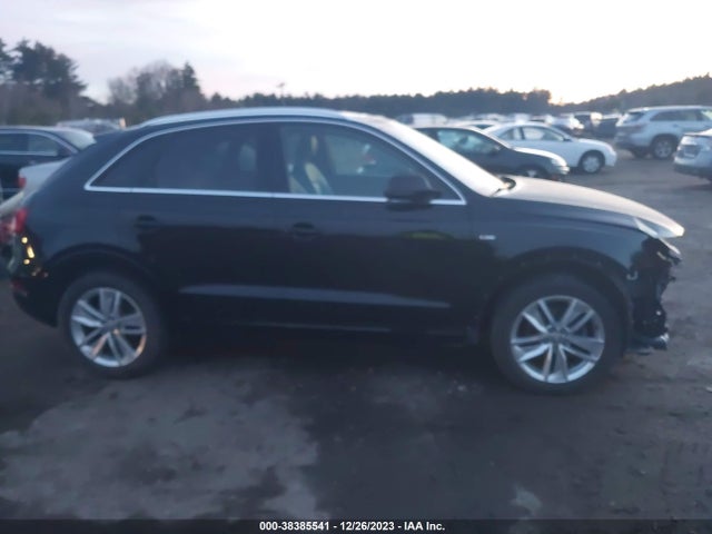 WA1JCCFS9JR016923 Audi Q3 2.0t Premium/2.0t Sport Premium