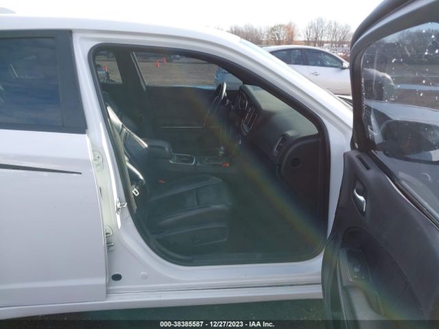 2C3CDXHG6JH312398 Dodge Charger Sxt Plus Rwd