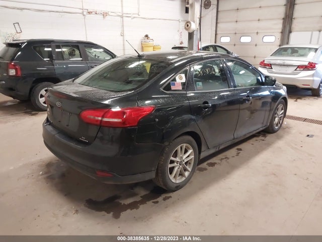 Ford FOCUS SE 2015 1FADP3F26FL306236 Image 4