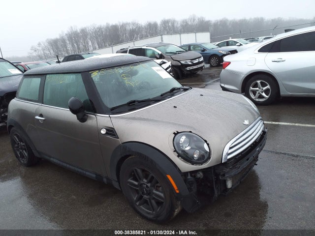 2011 MINI COOPER WMWSU3C51BT098637 Photo 0